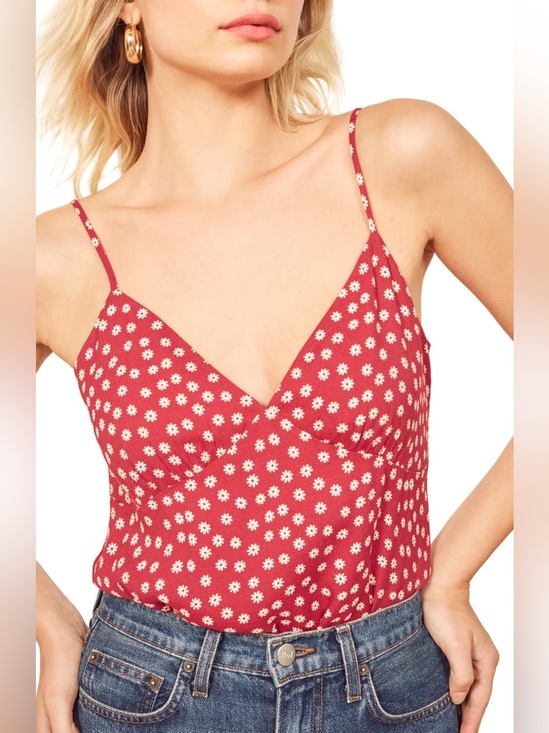 Reformation Tops - Reformation $80 • 17” PTP • Lorenza Red Daisy Print Spaghetti Strap Cami Top